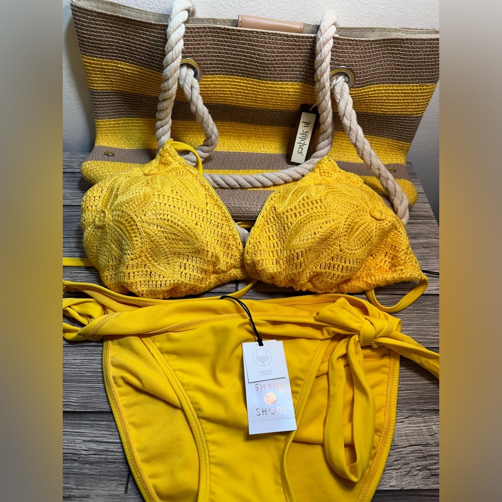 Sun-Kissed Style! Beautiful yellow bikini set & tote, perfect beach/pool look!